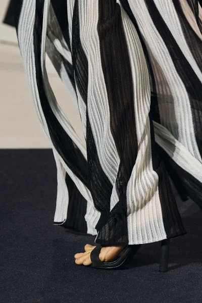 Look 76